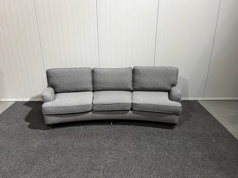Grå Howard-soffa