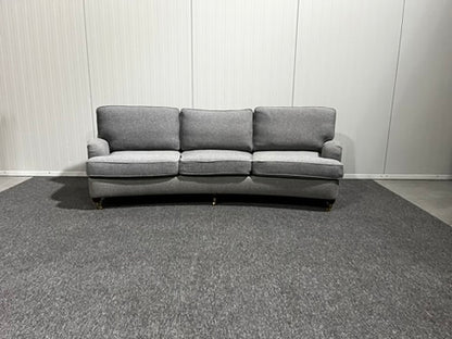 Grå Howard-soffa