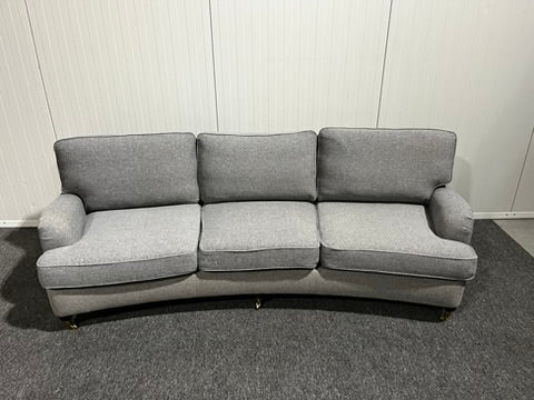 Grå Howard-soffa