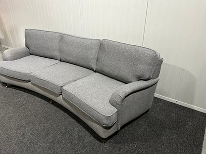 Grå Howard-soffa