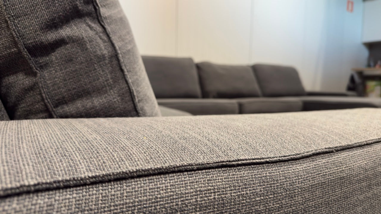 Begagnad IKEA KIVIK hörnsoffa med schäslong