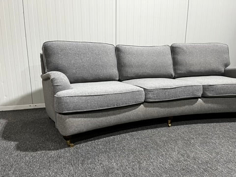 Grå Howard-soffa