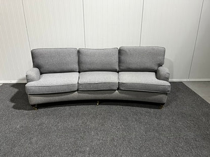 Grå Howard-soffa