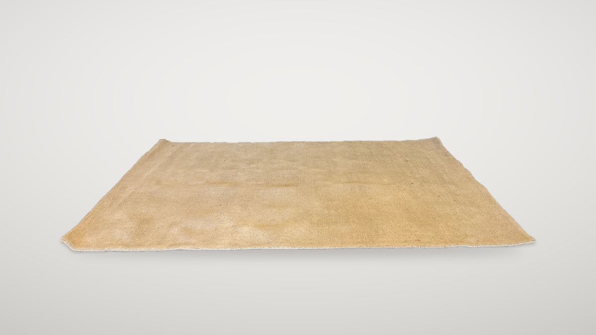 Begagnad stor vit matta 260x235 cm