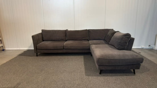Begagnad mörkgrå Bellus soffa med divan