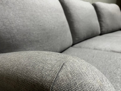 Ljusgrå Howard-soffa