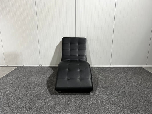 Svart designerfåtölj