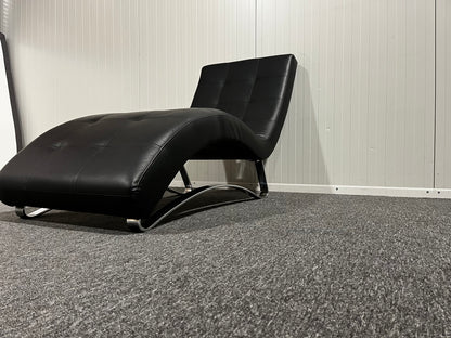 Svart designerfåtölj