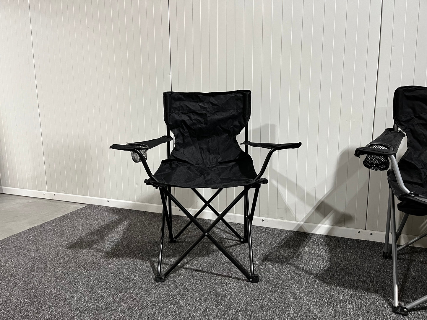 Svarta campingstolar