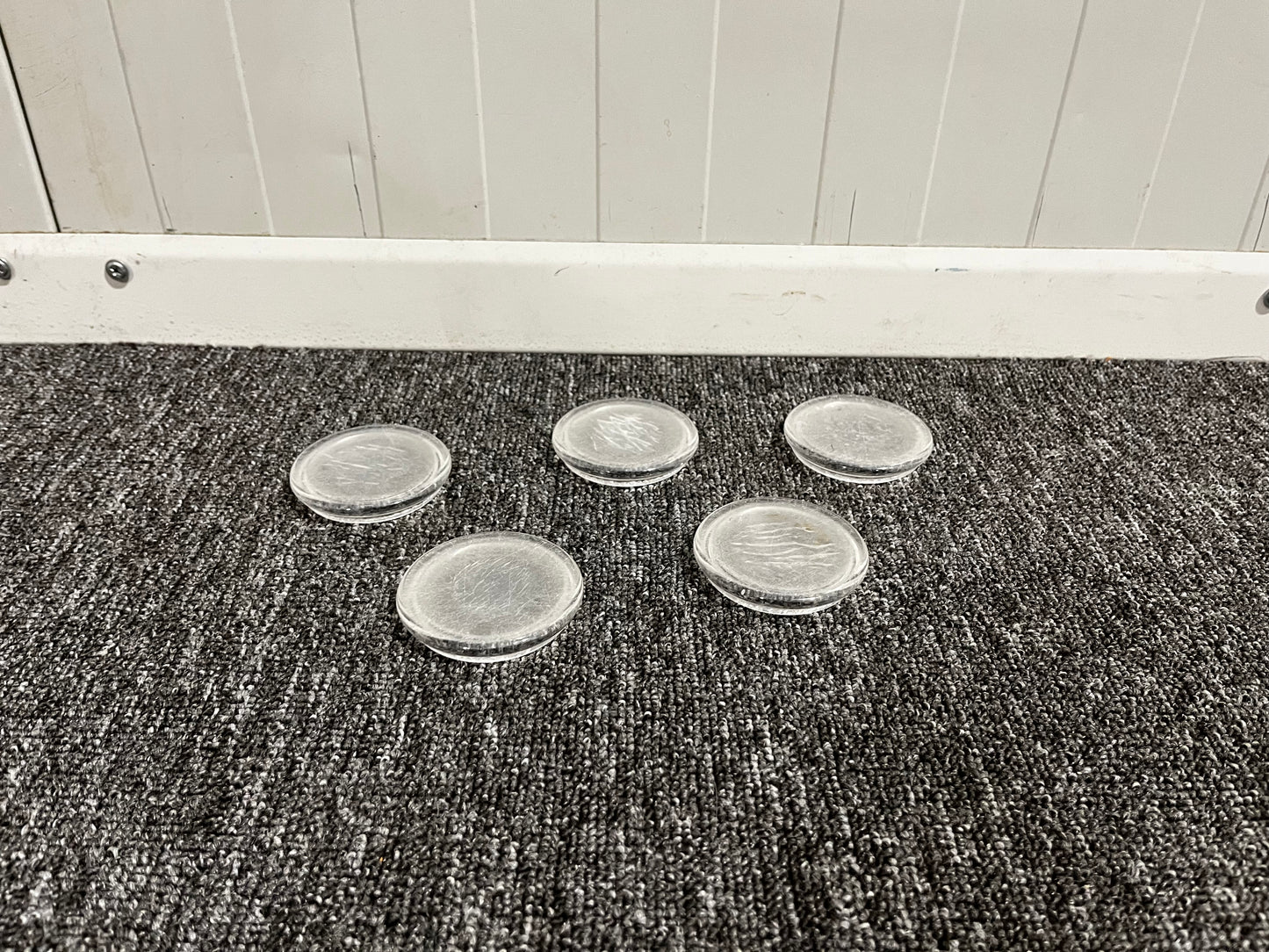 Plastmöbelunderlägg – 5 stycken