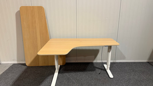 Begagnat IKEA höj och sänkbart kontorsbord med vänstersida