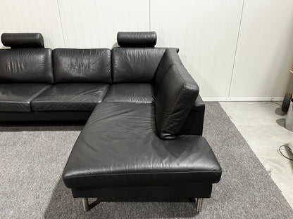 Svart lädersoffa med divan från Furninova
