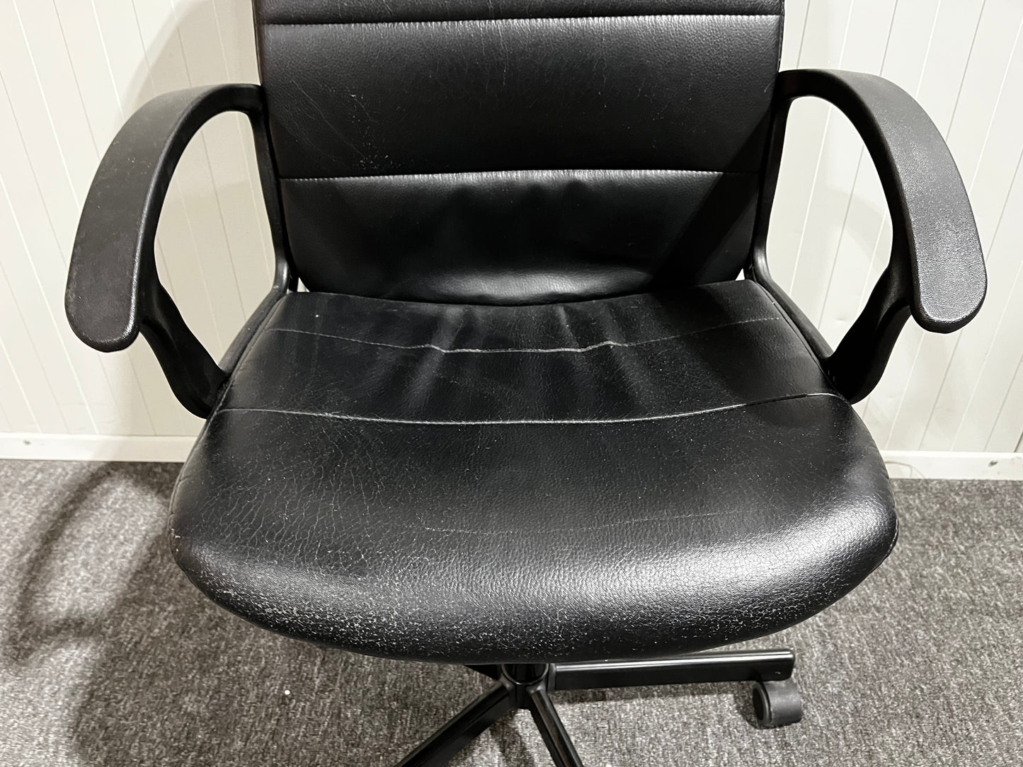 Svart kontorsstol IKEA TORKEL
