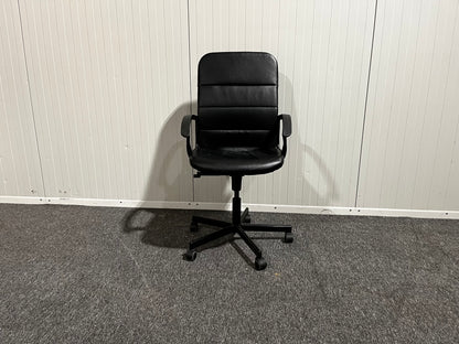 Svart kontorsstol IKEA TORKEL