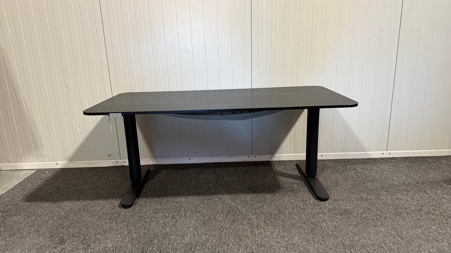 Begagnade IKEA Mittzon bord