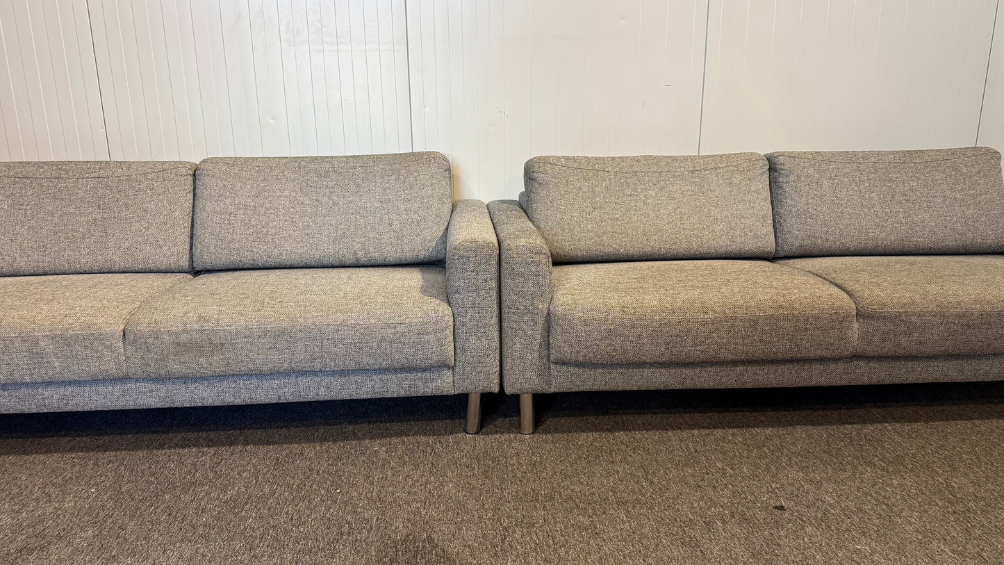 Begagnade grå IKEA tvåsitssoffor i gott skick