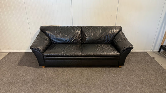 Begagnad svart 3-sits lädersoffa