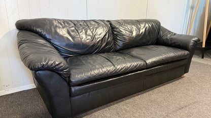 Begagnad svart 3-sits lädersoffa