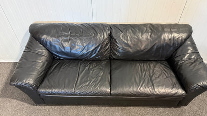 Begagnad svart 3-sits lädersoffa