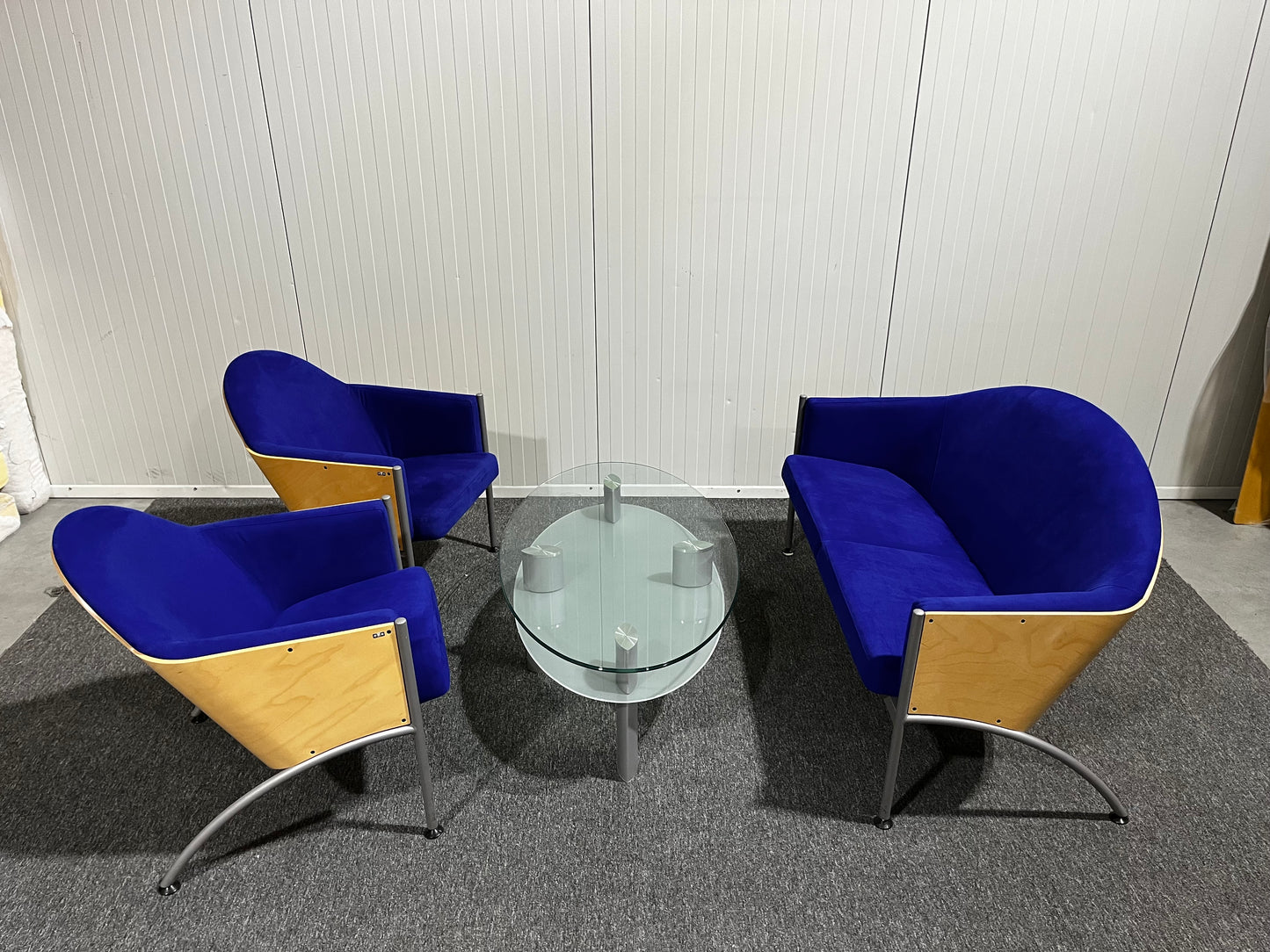 Kontorsmöbler – Loungeset i blå färg från EFG