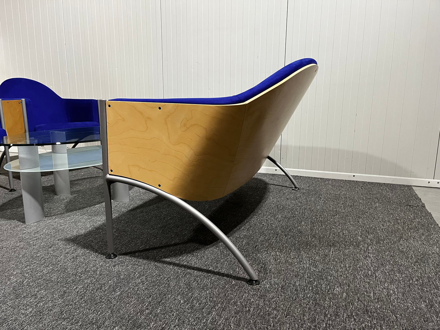 Kontorsmöbler – Loungeset i blå färg från EFG