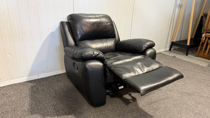 Begagnad svart recliner-fåtölj i läder