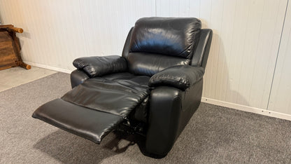 Begagnad svart recliner-fåtölj i läder