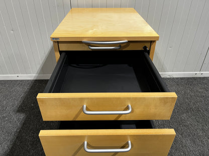 Hurtsskåp från Edsbyn – kompakt och praktisk förvaring