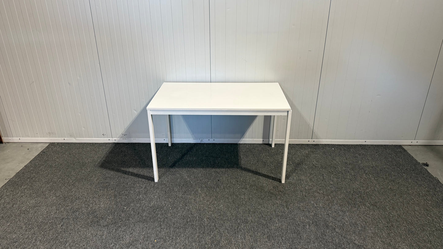 Begagnat vitt IKEA-bord med utfällbar skiva