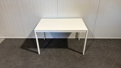 Begagnat vitt IKEA-bord med utfällbar skiva