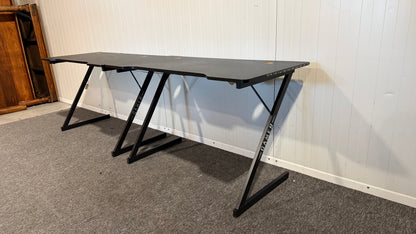 Begagnat gaming-bord / skrivbord