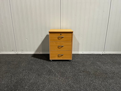 Hurts för kontor med praktisk förvaring