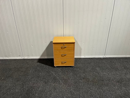 Hurts för kontor med praktisk förvaring