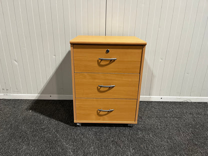 Hurts för kontor med praktisk förvaring