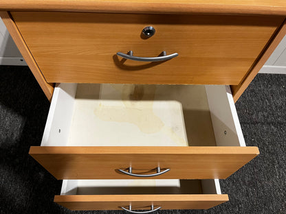 Hurts för kontor med praktisk förvaring