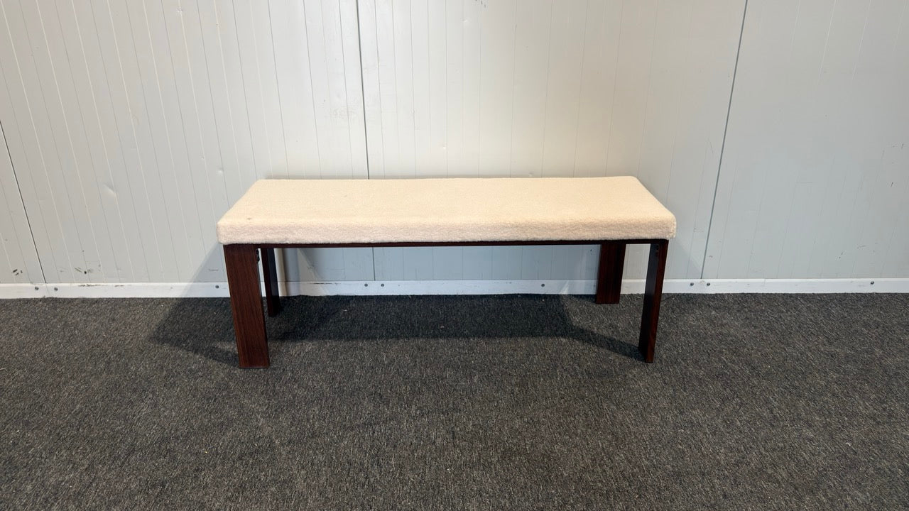 Hallpall i beige – ovanifrån