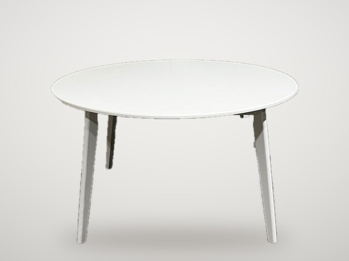 Begagnat runt vitt matbord Venture Design 140 cm i nyskick framifrån