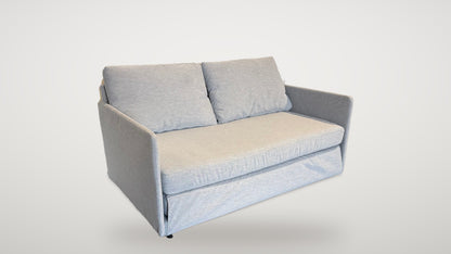 Begagnad grå IKEA bäddsoffa 2-sits snett från höger