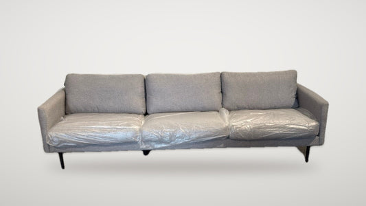 Begagnad Venture Design soffa grå 3-sits framifrån