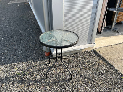 Utebord i metall med glasskiva – svart