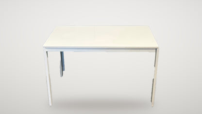 Begagnat vitt IKEA-bord med utfällbar skiva, ihopfällt