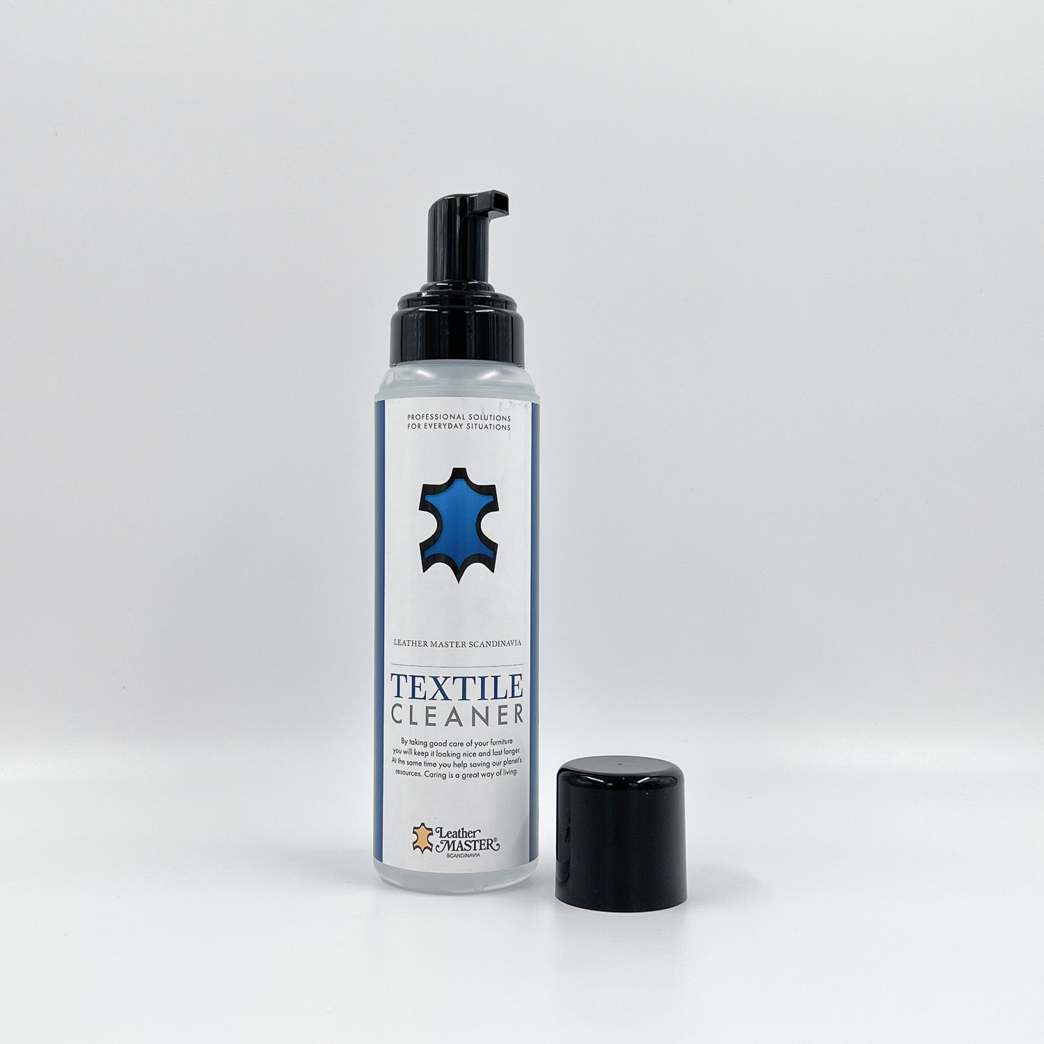 Textile Cleaner för rengöring av begagnade möbler och tygsoffor hos Ottossons Möbler